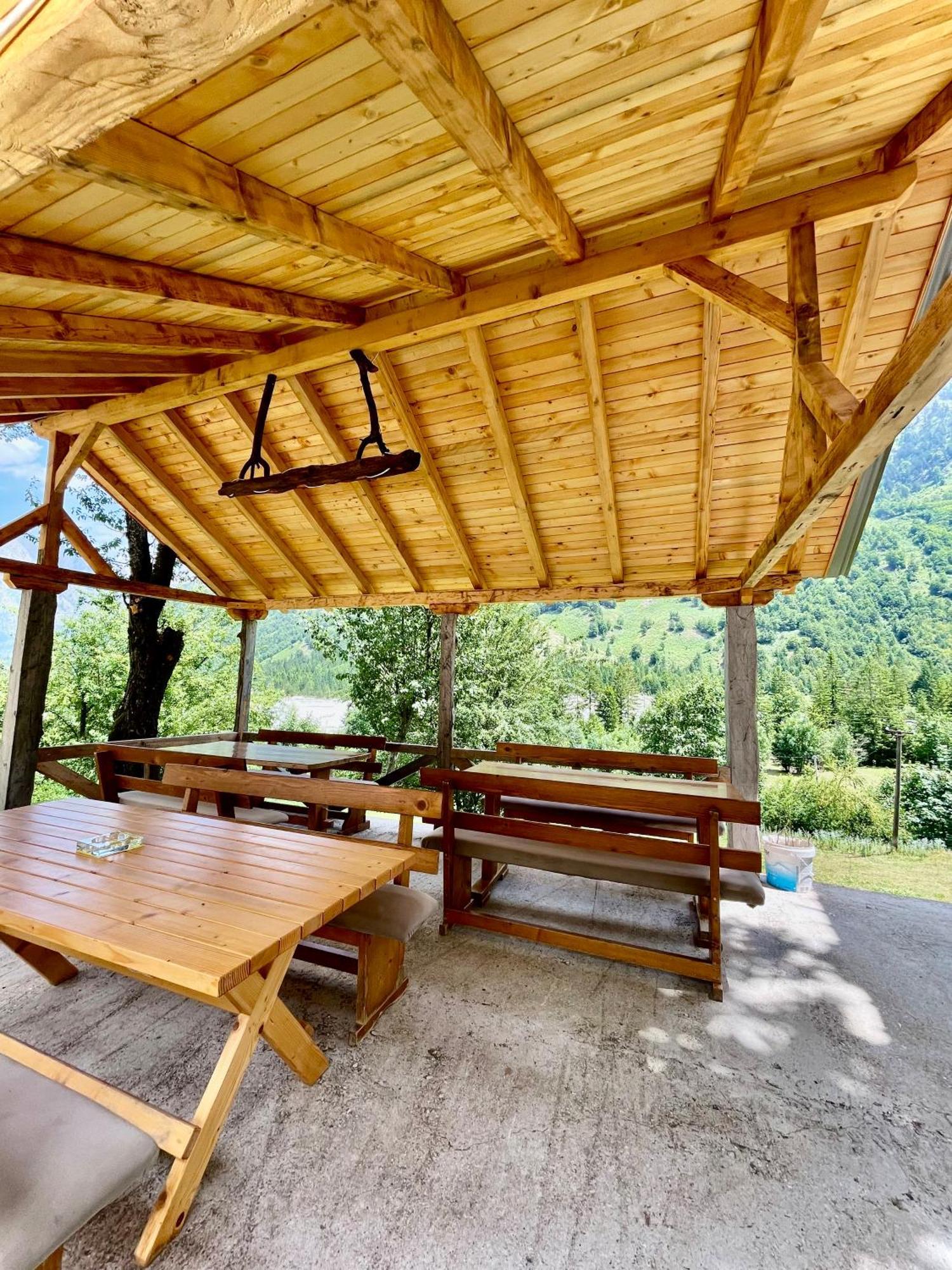 Lazer Cardaku Guesthouse Valbone Exterior foto